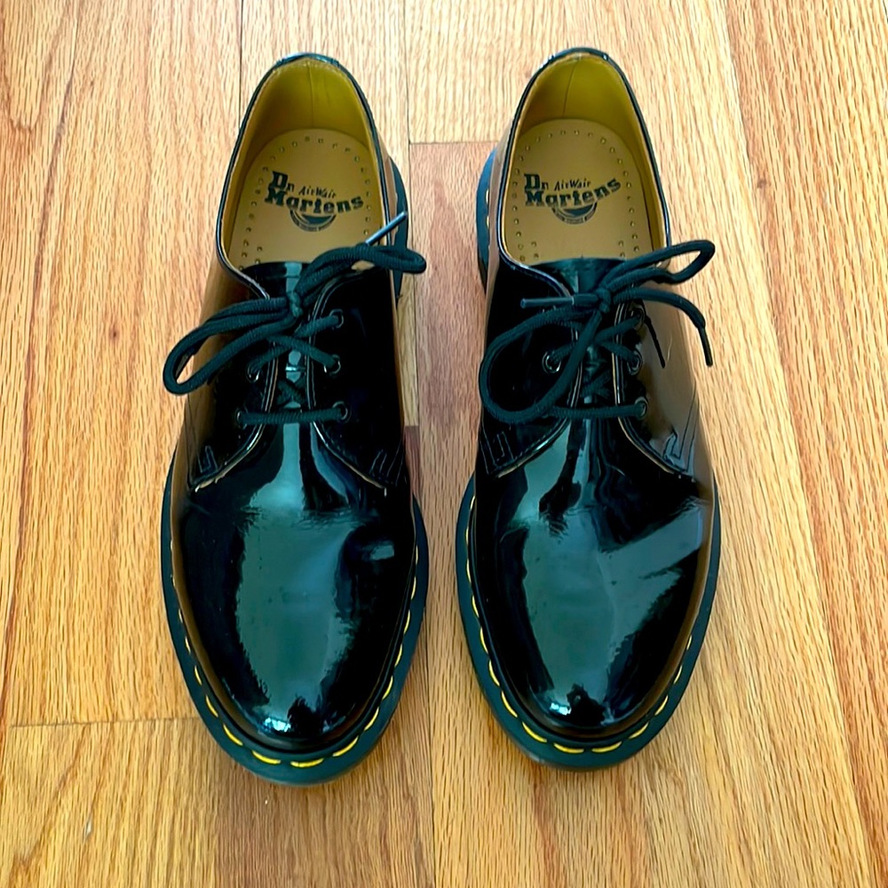 Doc Martens patent leather loafers 👞